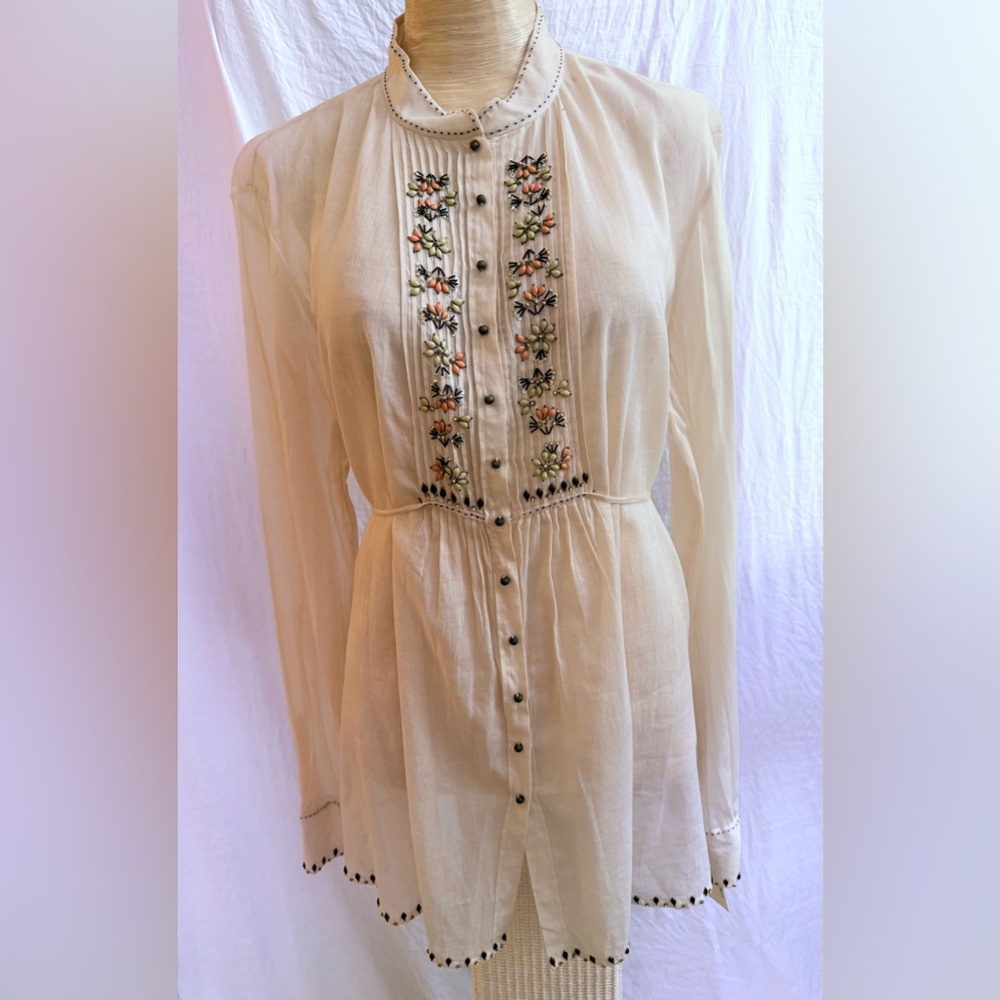 Elie Tahari Beaded and Embroidered Cream Blouse L